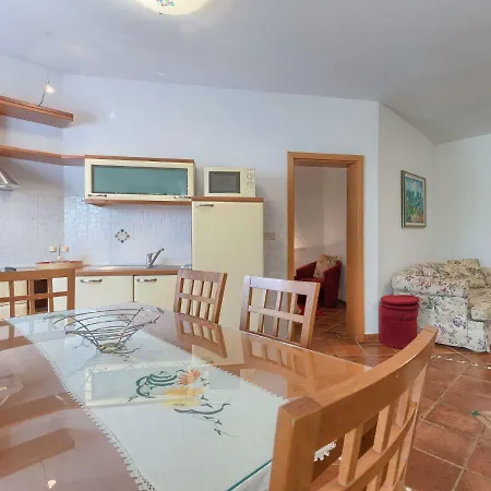 Appartement Mareonda.1 *